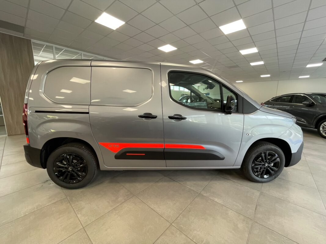 Citroen Berlingo BlueHDi 100CV S&S Van M Serie Speciale XTR 3 POSTI